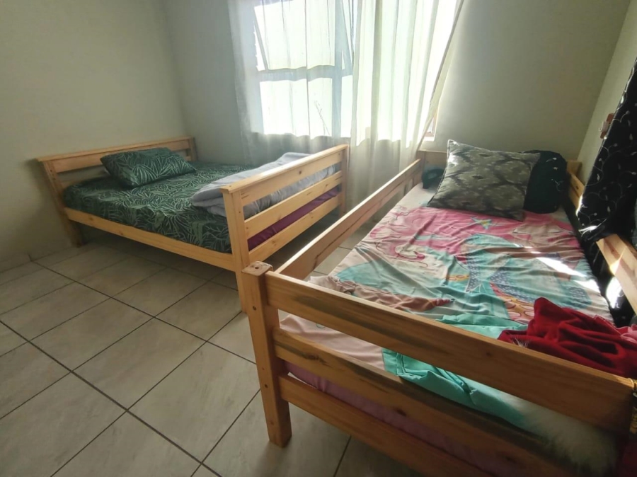 4 Bedroom Property for Sale in Wavecrest Eastern Cape